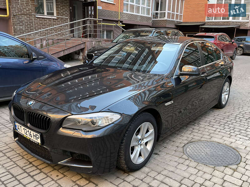 Седан BMW 5 Series 2012 в Львове
