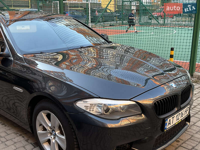 Седан BMW 5 Series 2012 в Львове