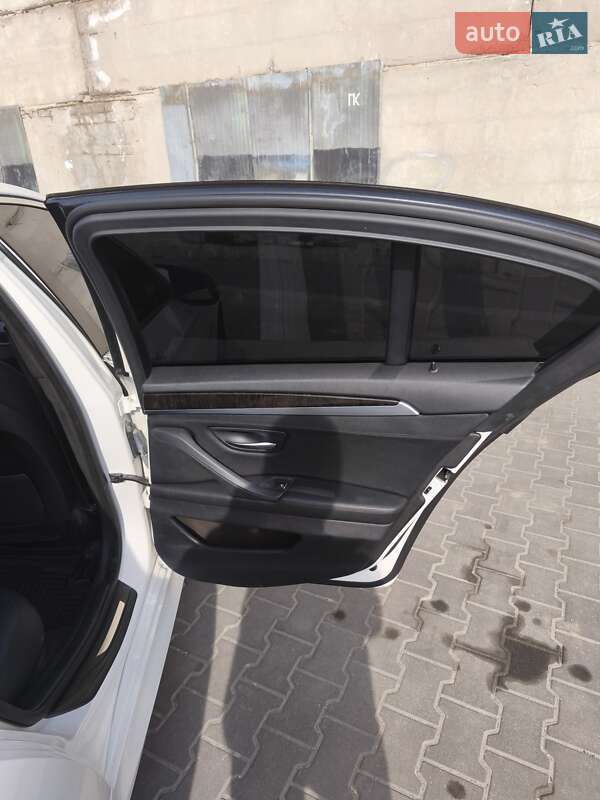 Седан BMW 5 Series 2016 в Києві фото 30 Седан BMW 5 Series 2016 в Києві