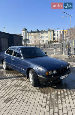 Седан BMW 5 Series 1988 в Ковеле