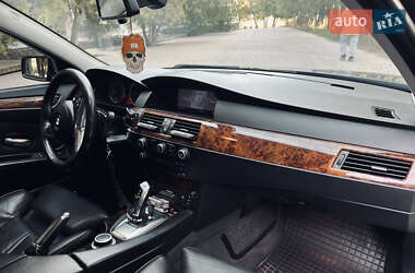 Седан BMW 5 Series 2008 в 