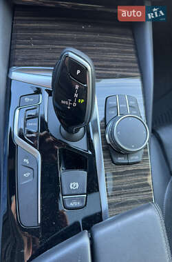 Седан BMW 5 Series 2018 в 