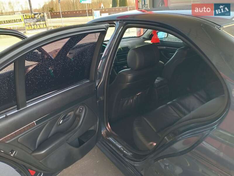 Седан BMW 5 Series 2002 в Заречном