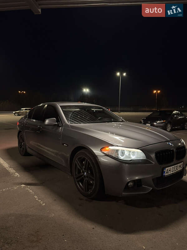 Седан BMW 5 Series 2013 в Подгородном