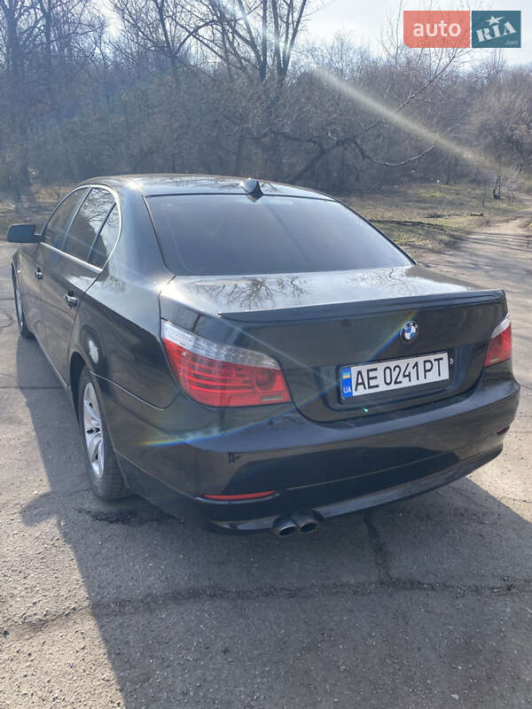 Седан BMW 5 Series 2007 в Каменском