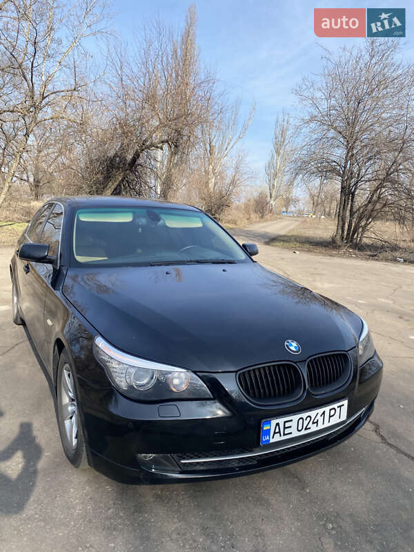 Седан BMW 5 Series 2007 в Каменском