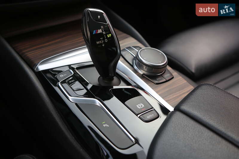 Седан BMW 5 Series 2017 в Києві