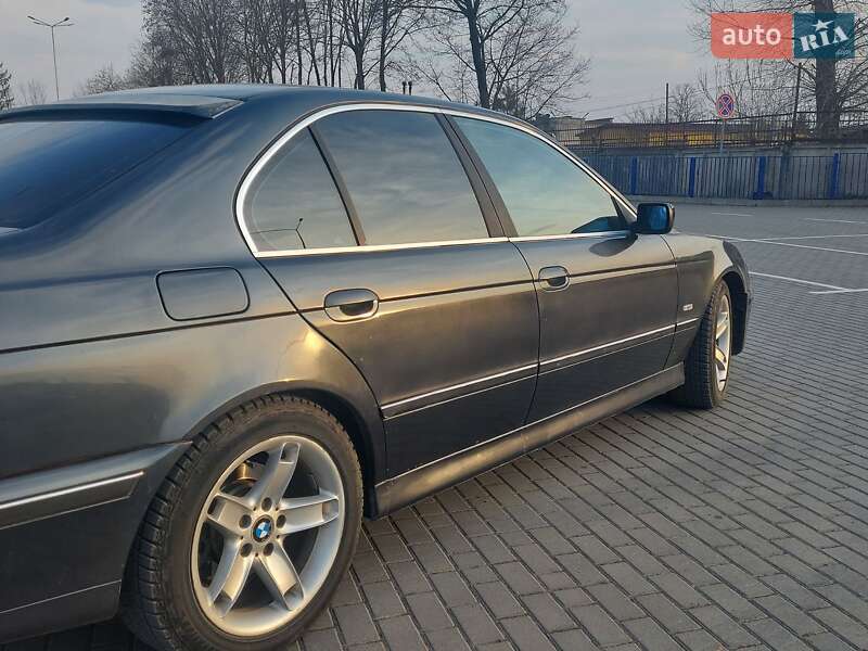 Седан BMW 5 Series 2000 в Тернополе