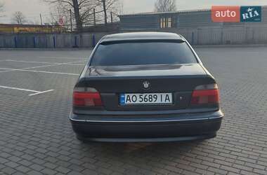 Седан BMW 5 Series 2000 в Тернополе