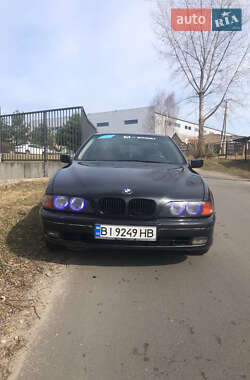 Седан BMW 5 Series 1997 в Киеве