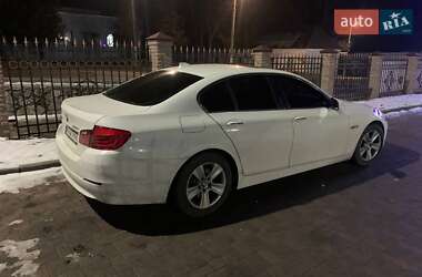 Седан BMW 5 Series 2012 в 