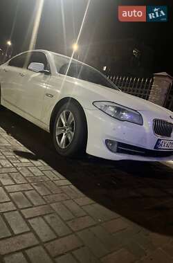 Седан BMW 5 Series 2012 в 