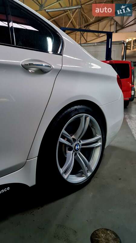 Седан BMW 5 Series 2011 в Львове