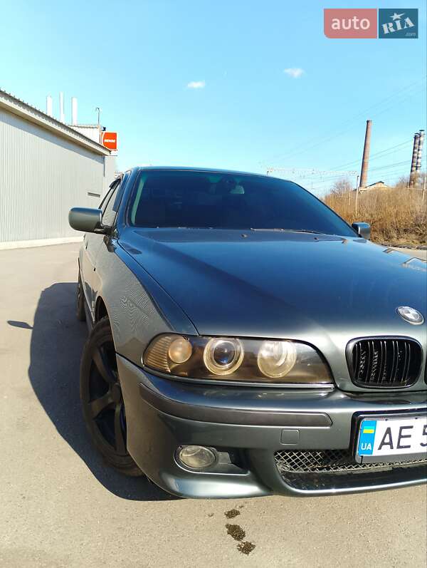 Седан BMW 5 Series 2003 в Дніпрі