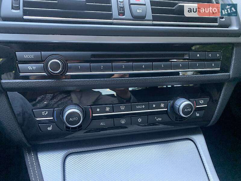 Седан BMW 5 Series 2011 в Львове