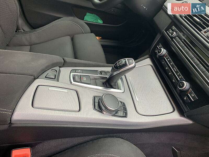 Седан BMW 5 Series 2011 в Львове