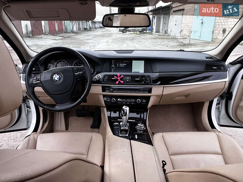 Седан BMW 5 Series 2011 в Запоріжжі