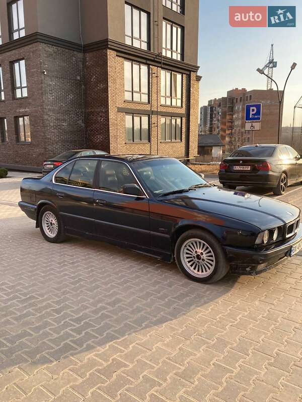 Седан BMW 5 Series 1989 в Хмельницькому