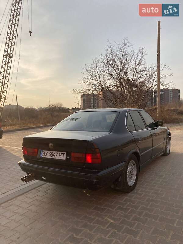 Седан BMW 5 Series 1989 в Хмельницькому
