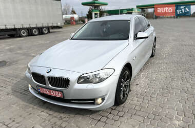 Седан BMW 5 Series 2011 в Шацьку