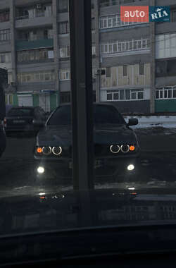 Седан BMW 5 Series 2002 в 
