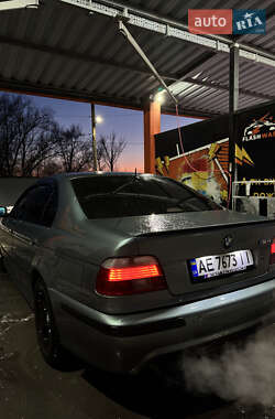 Седан BMW 5 Series 2002 в 