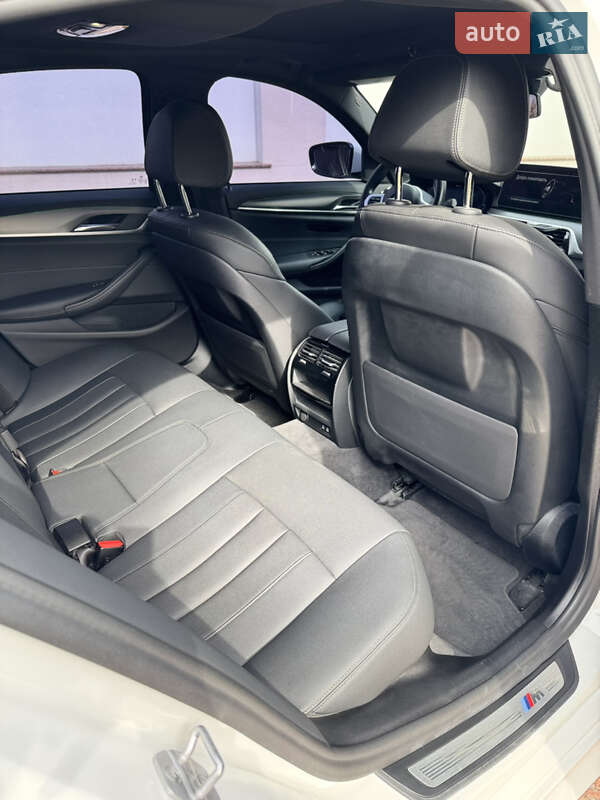 Седан BMW 5 Series 2022 в Миколаєві