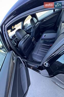 Седан BMW 5 Series 2017 в 