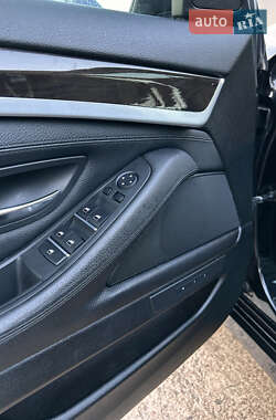 Седан BMW 5 Series 2012 в 