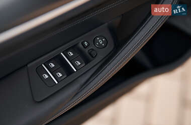 Седан BMW 5 Series 2020 в 