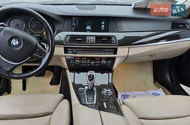 Седан BMW 5 Series 2010 в 