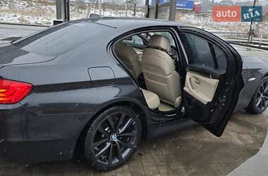 Седан BMW 5 Series 2010 в 