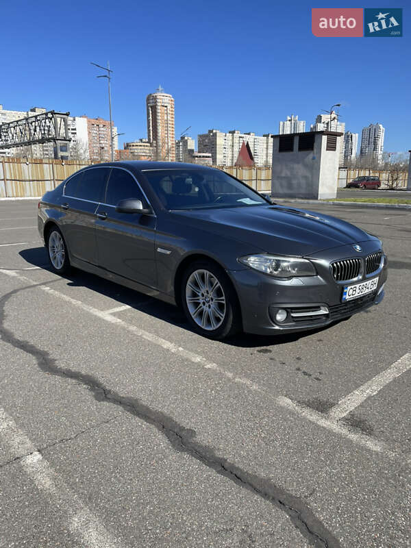 Седан BMW 5 Series 2016 в Києві