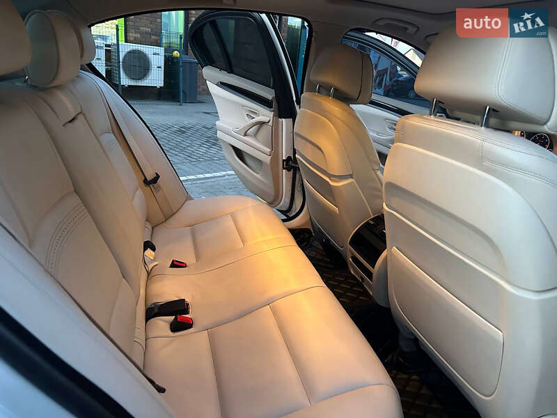 Седан BMW 5 Series 2013 в Вінниці