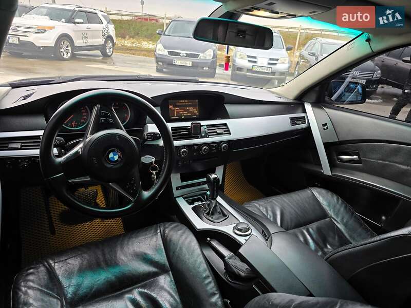 Седан BMW 5 Series 2005 в Львове