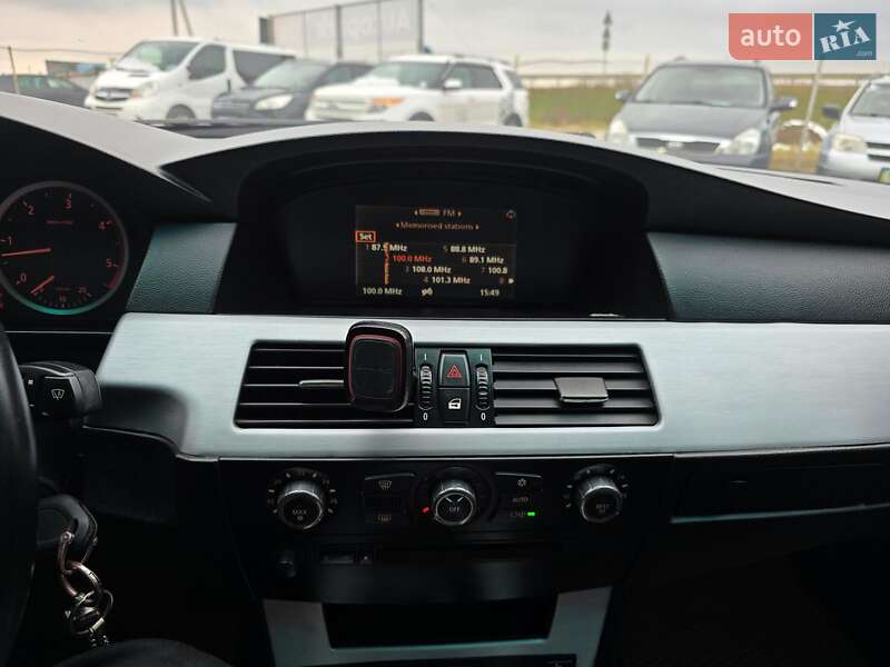 Седан BMW 5 Series 2005 в Львове
