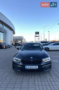 Седан BMW 5 Series 2019 в 