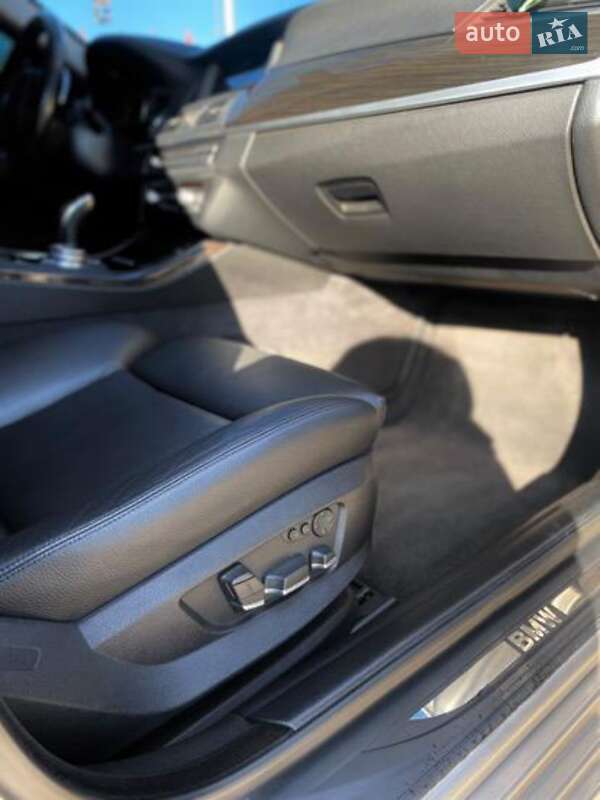 Седан BMW 5 Series 2012 в Виннице