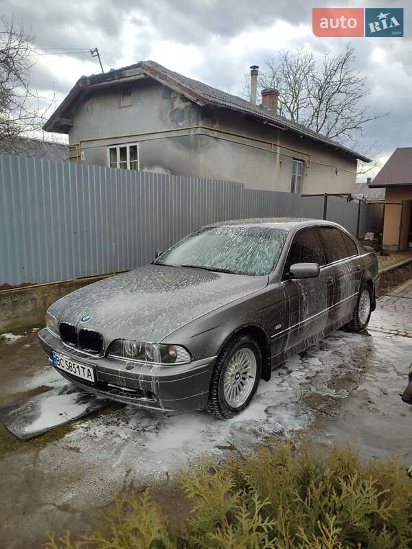Седан BMW 5 Series 2002 в Миколаєві