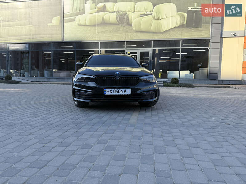 Седан BMW 5 Series 2017 в Хмельницком