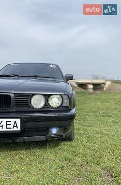 Седан BMW 5 Series 1988 в Баштанці