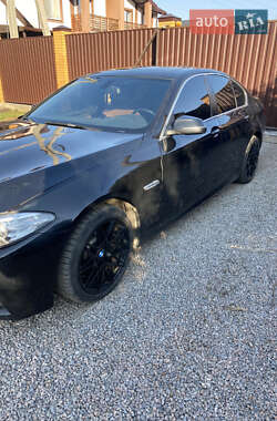 Седан BMW 5 Series 2014 в 