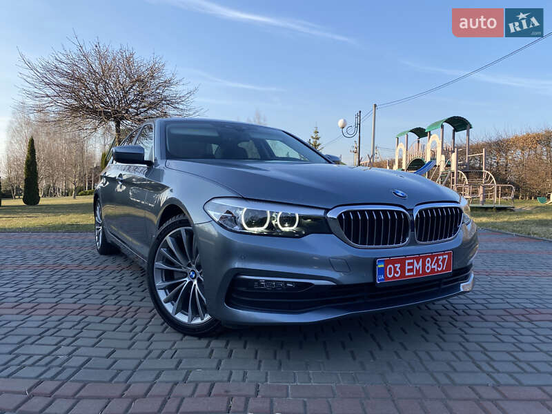 Седан BMW 5 Series 2019 в 