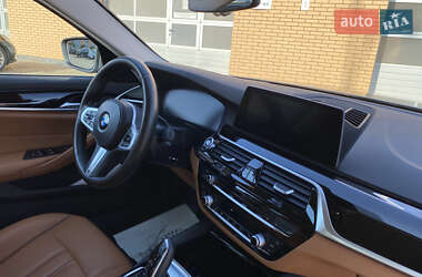 Седан BMW 5 Series 2019 в 