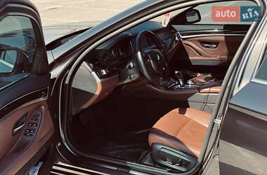 Седан BMW 5 Series 2013 в 