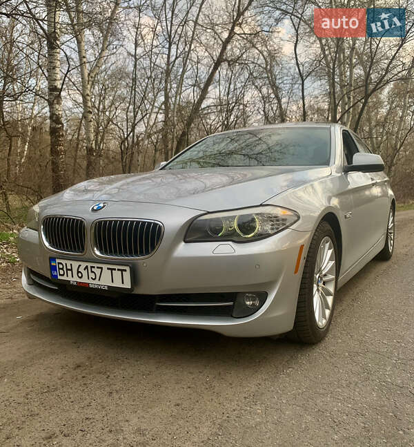 Седан BMW 5 Series 2013 в Днепре