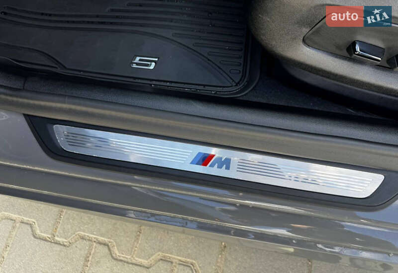 Седан BMW 5 Series 2021 в Львові
