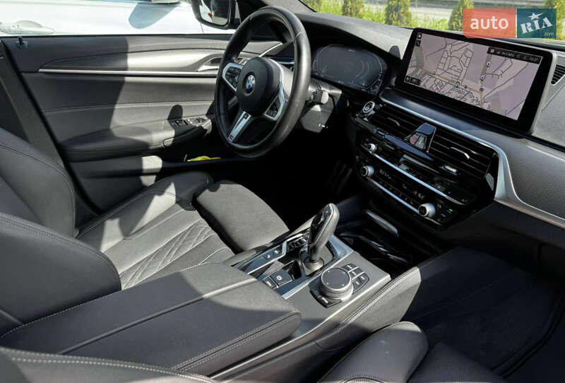Седан BMW 5 Series 2021 в Львові