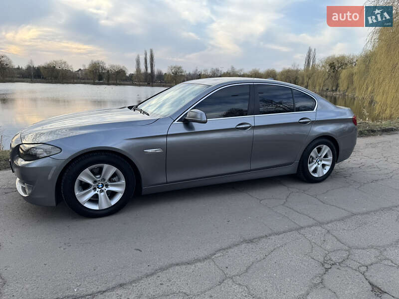 BMW 5 Series 2011
