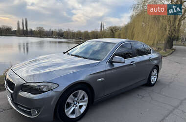 Седан BMW 5 Series 2011 в 